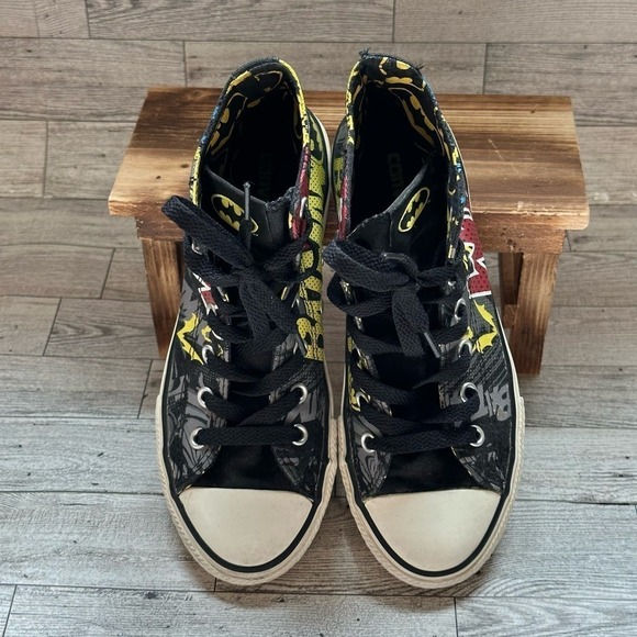 Converse | Chuck Taylor All Star DC Batman Style Hi Top Shoes | Size 2 (Youth) - Picture 3 of 7